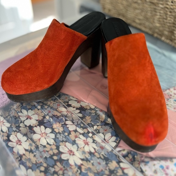 Rachel Comey Red Suede Mules - Picture 13 of 16